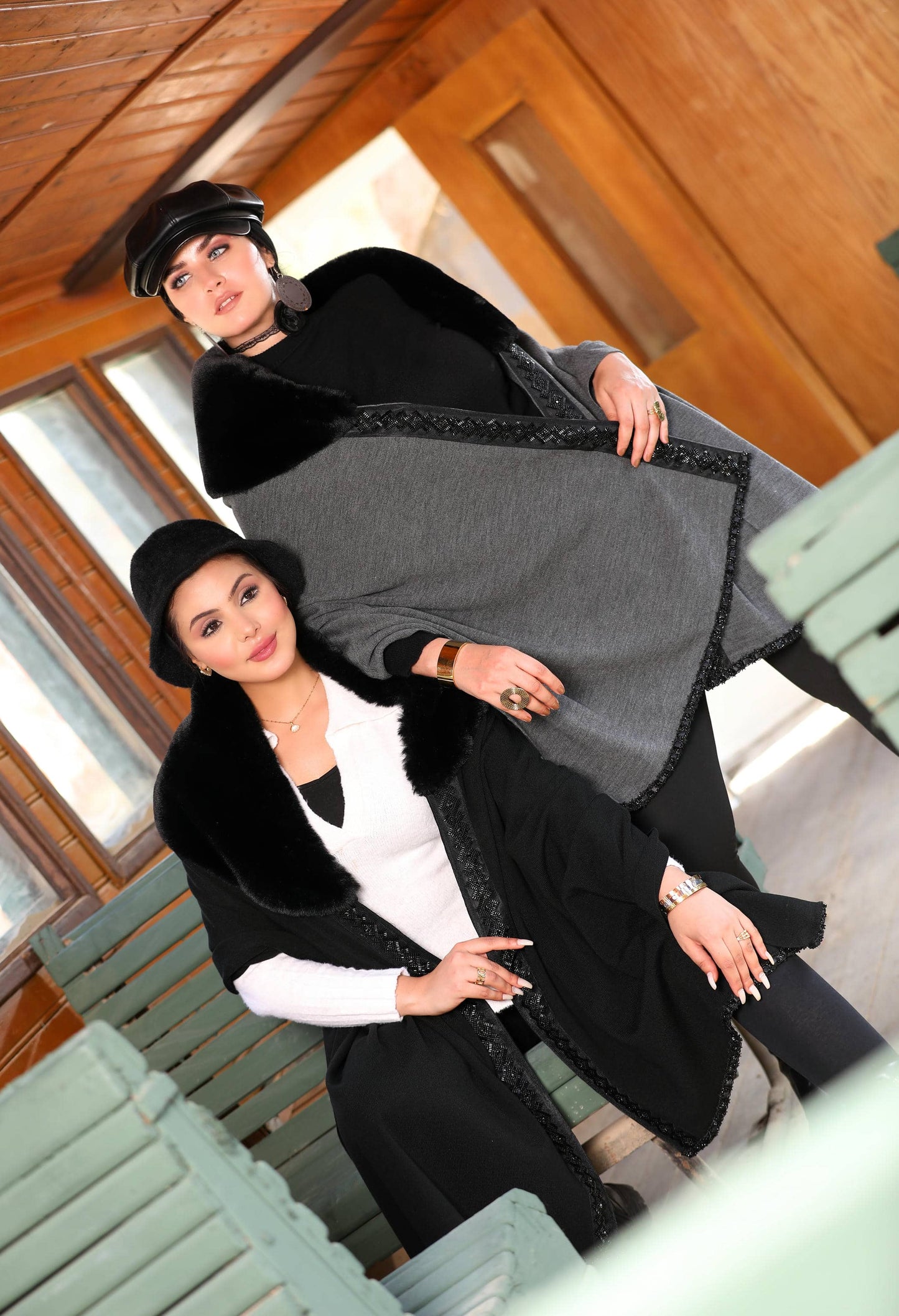Knitted Shawl with Faux Fur – 5001