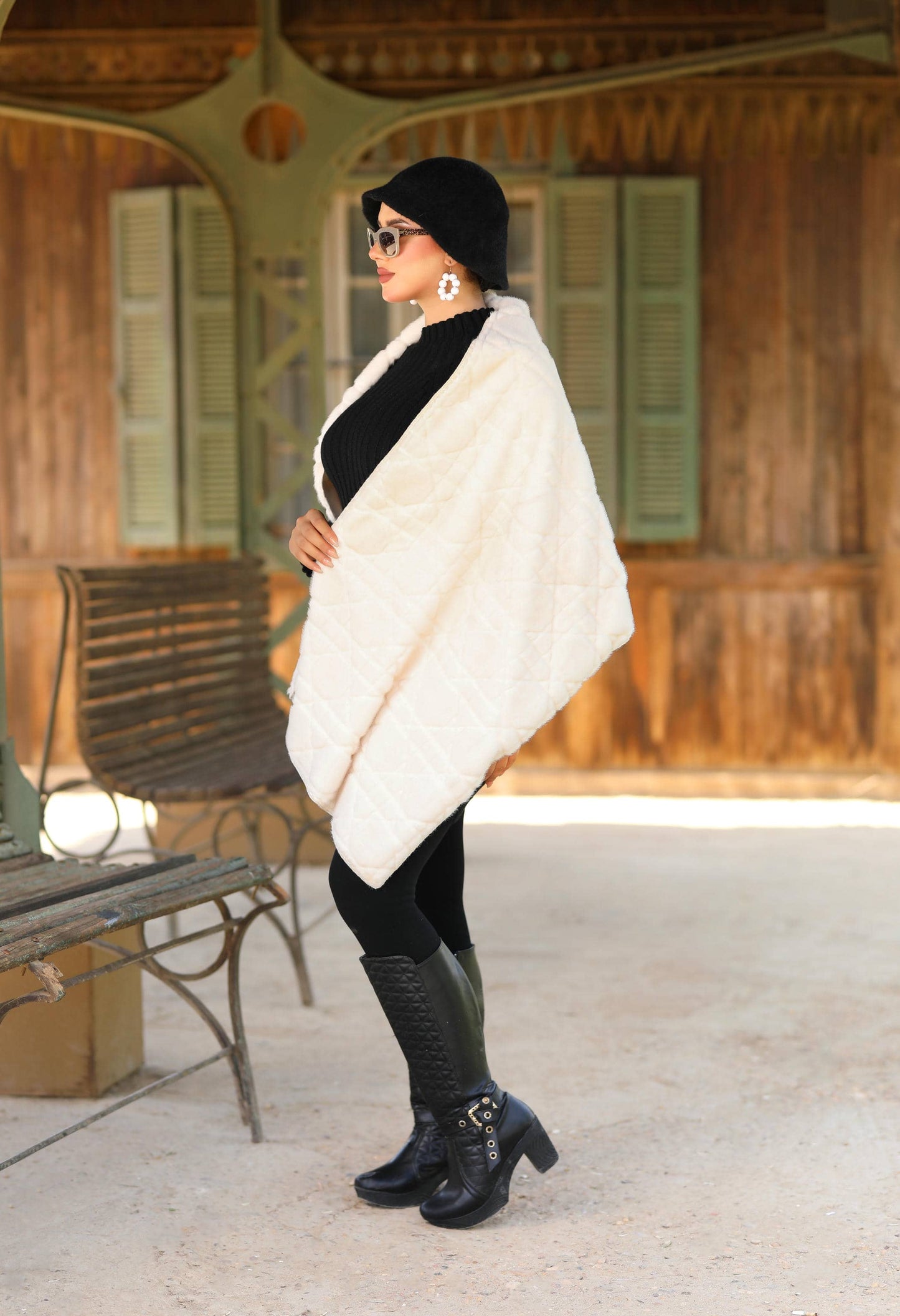 Faux Fur Shawl – 5043
