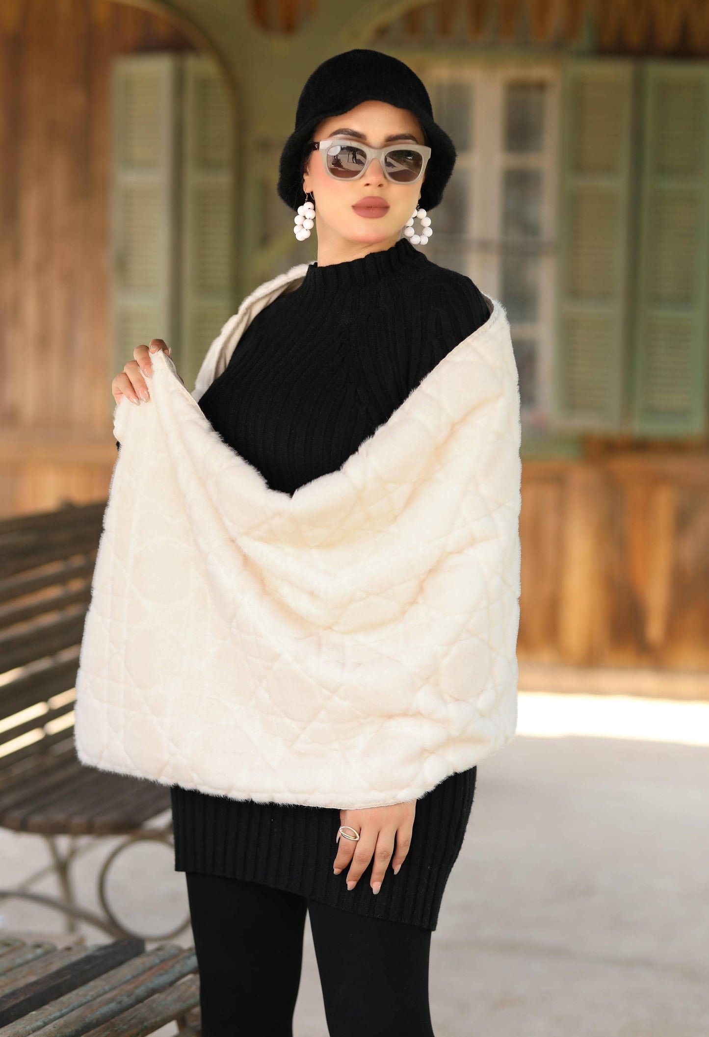 Faux Fur Shawl – 5043