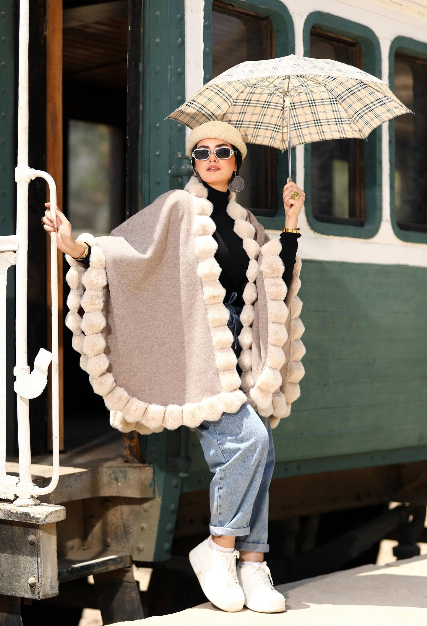 Woolen Cap with Fur – 50020