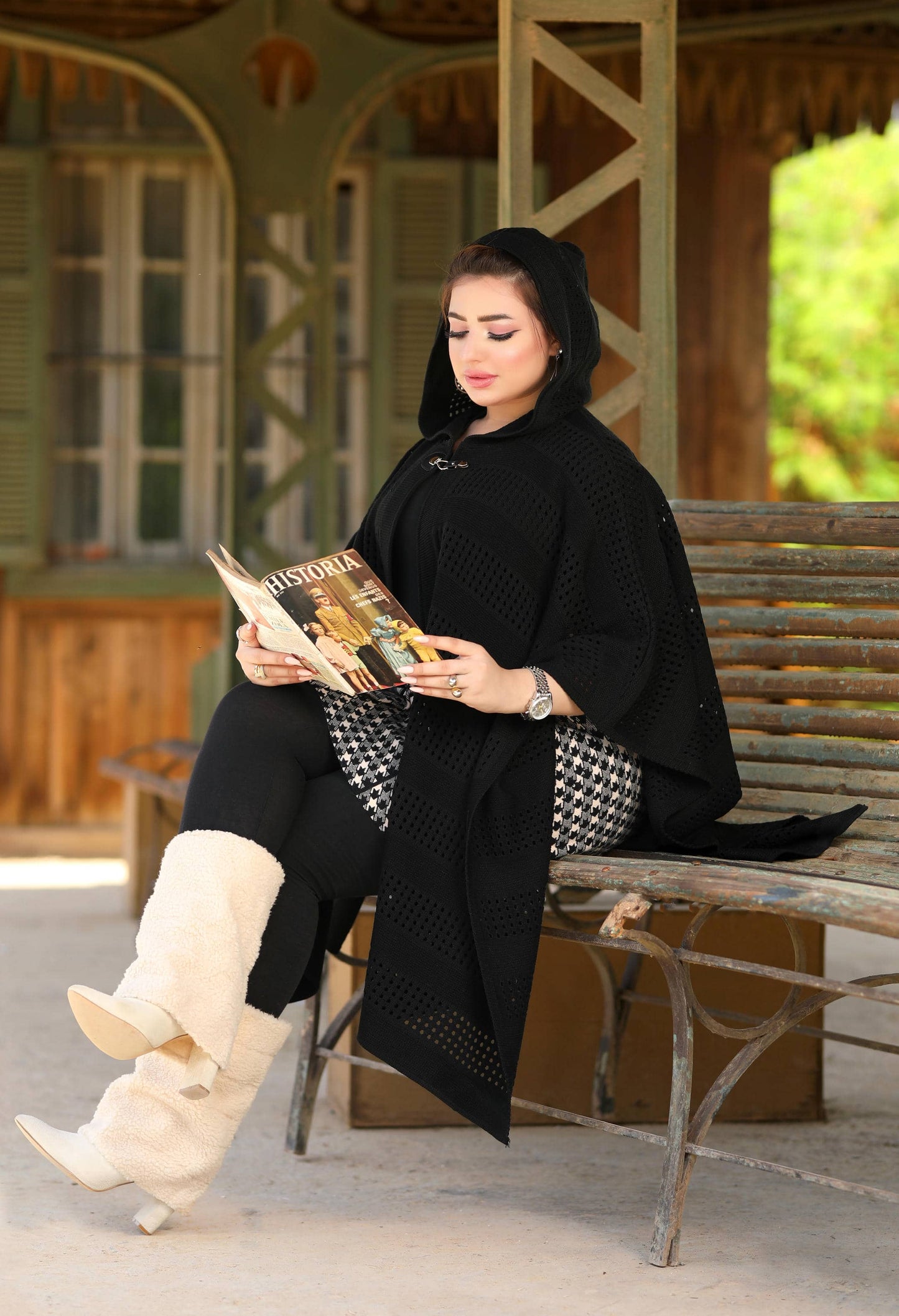 Knitted Openwork Poncho – 50018