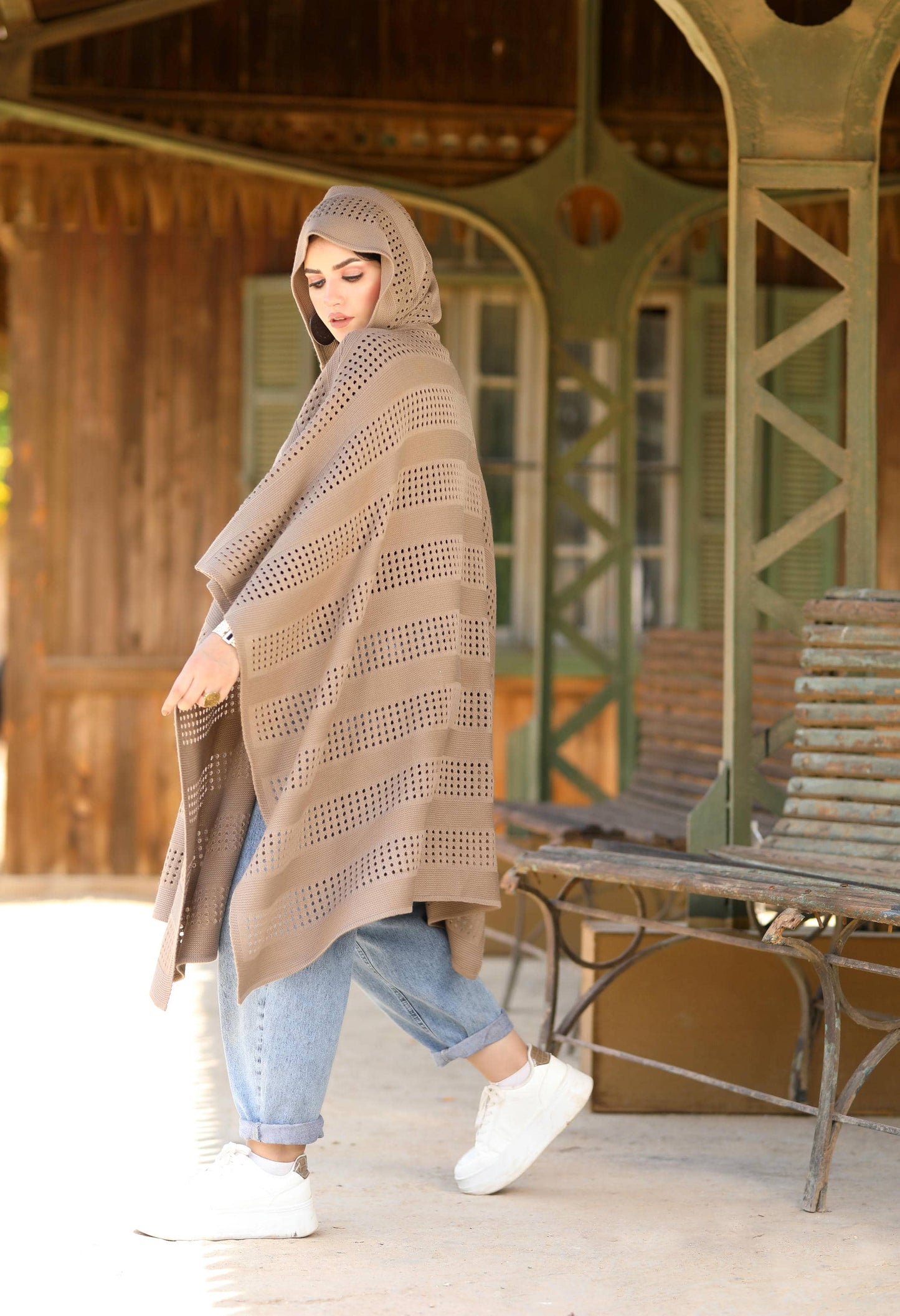 Knitted Openwork Poncho – 50018