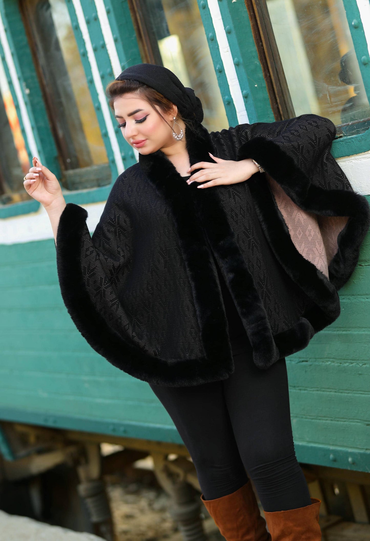 Knitted Cap with High-Quality Fur – 50022
