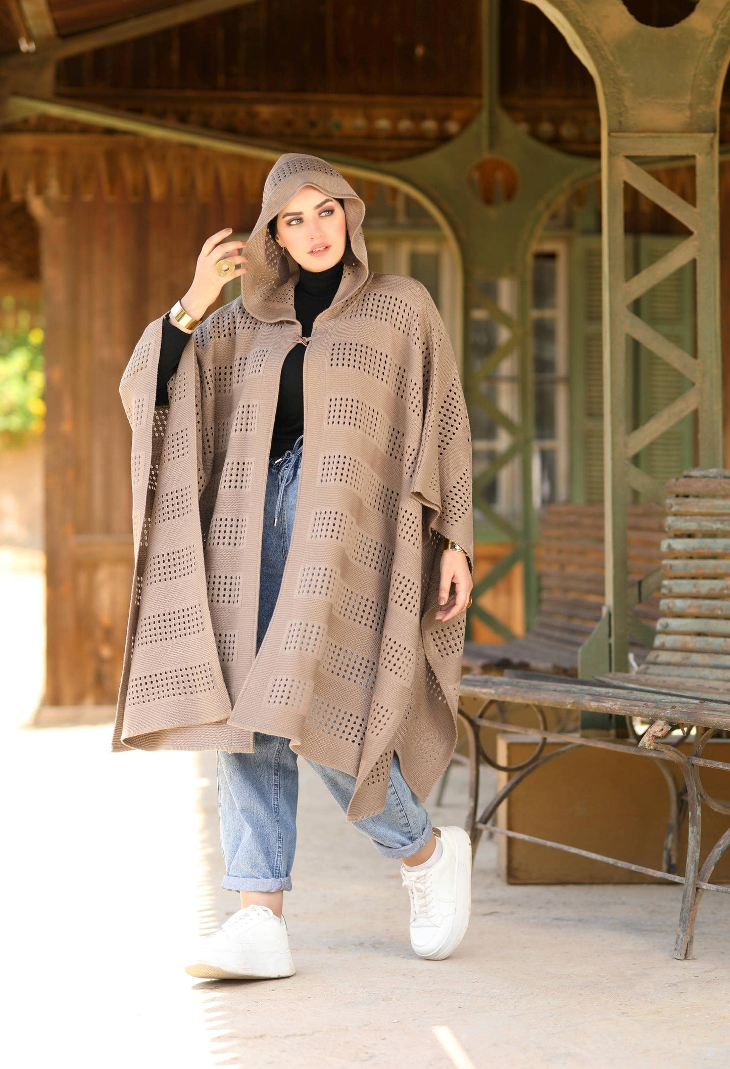 Knitted Openwork Poncho – 50018