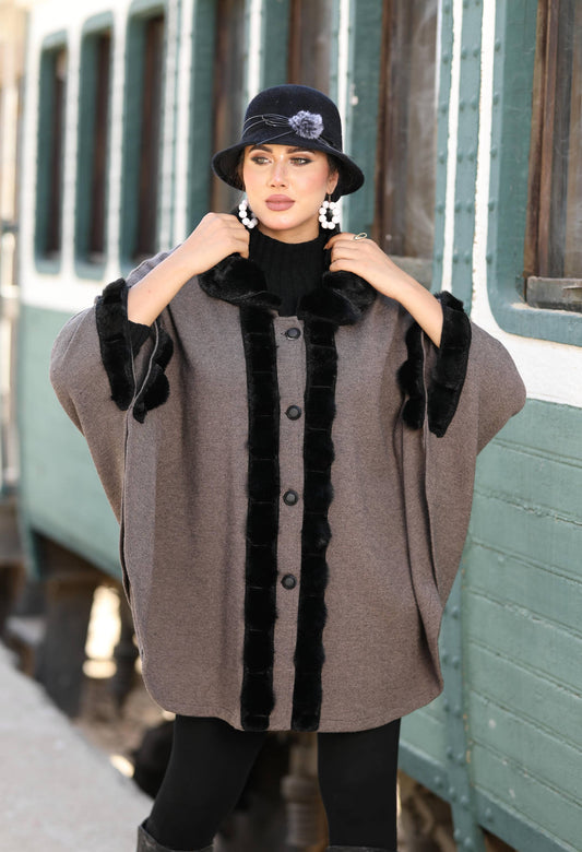 Knitted Cap with Faux Fur – 50012