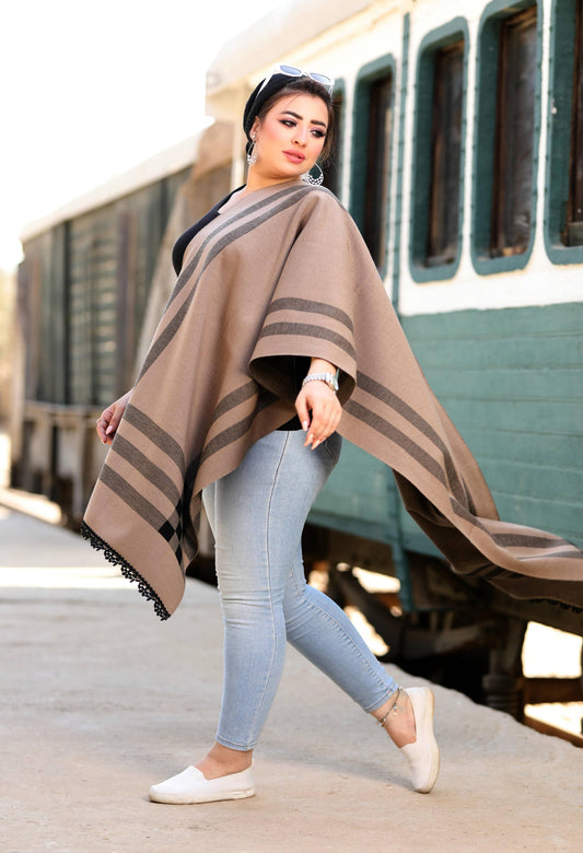 Knitted Checkered Shawl – 5005