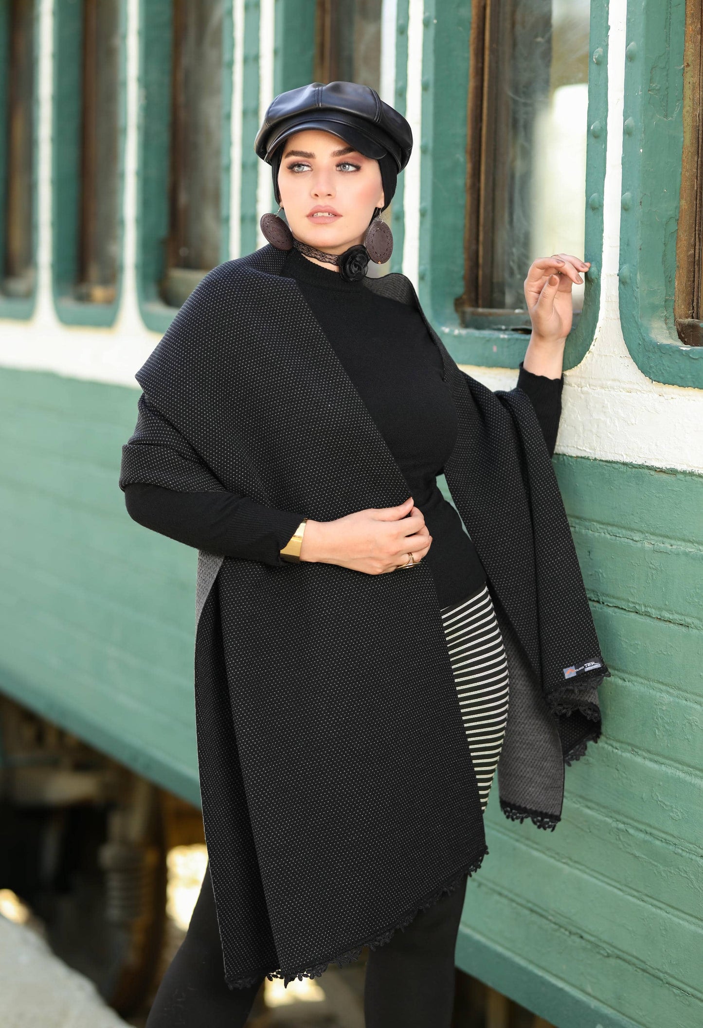Knitted Double Face Shawl – 5003