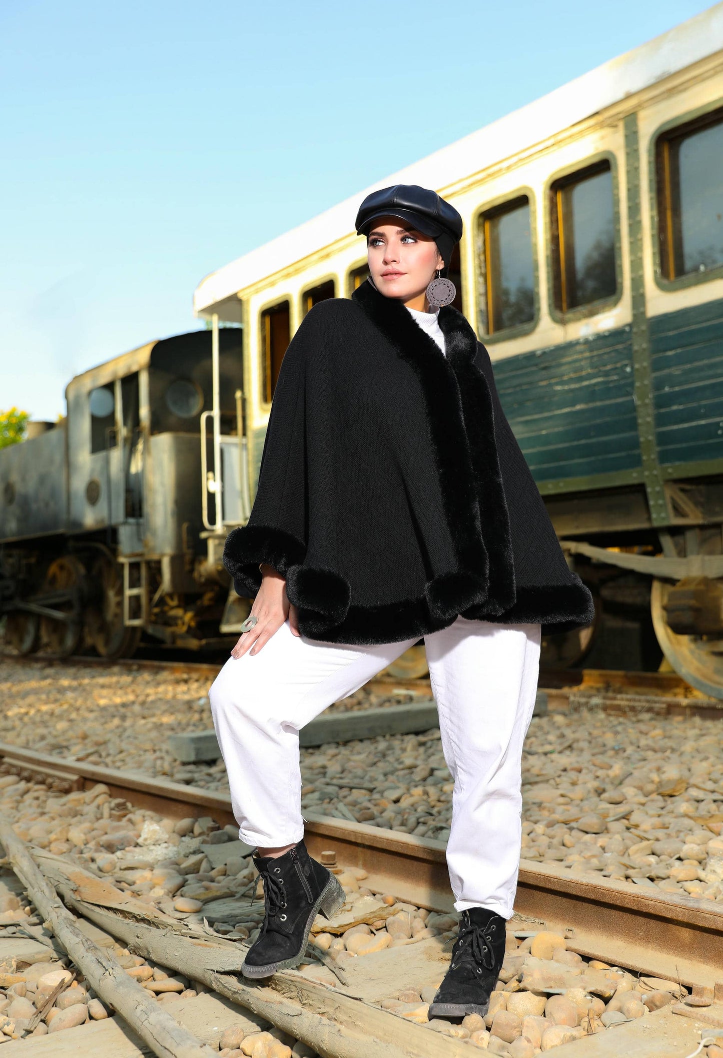 Knitted Cap with High-Quality Fur – 50022