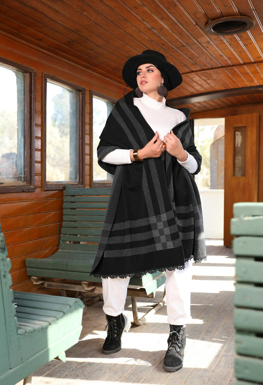 Knitted Checkered Shawl – 5005