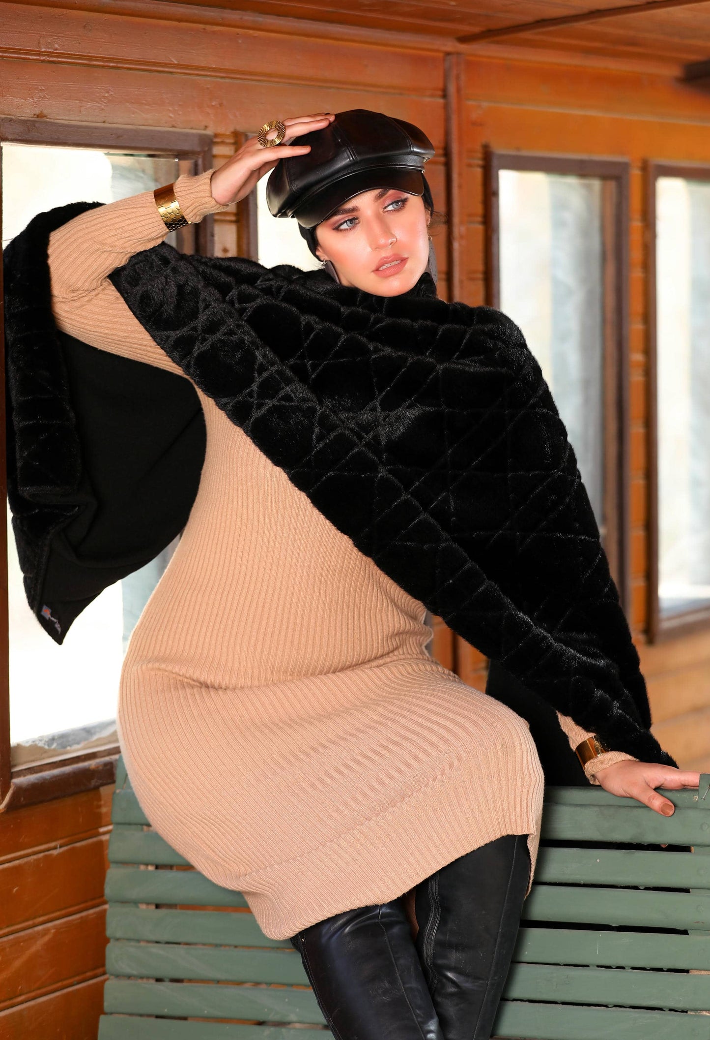 Faux Fur Shawl – 5040