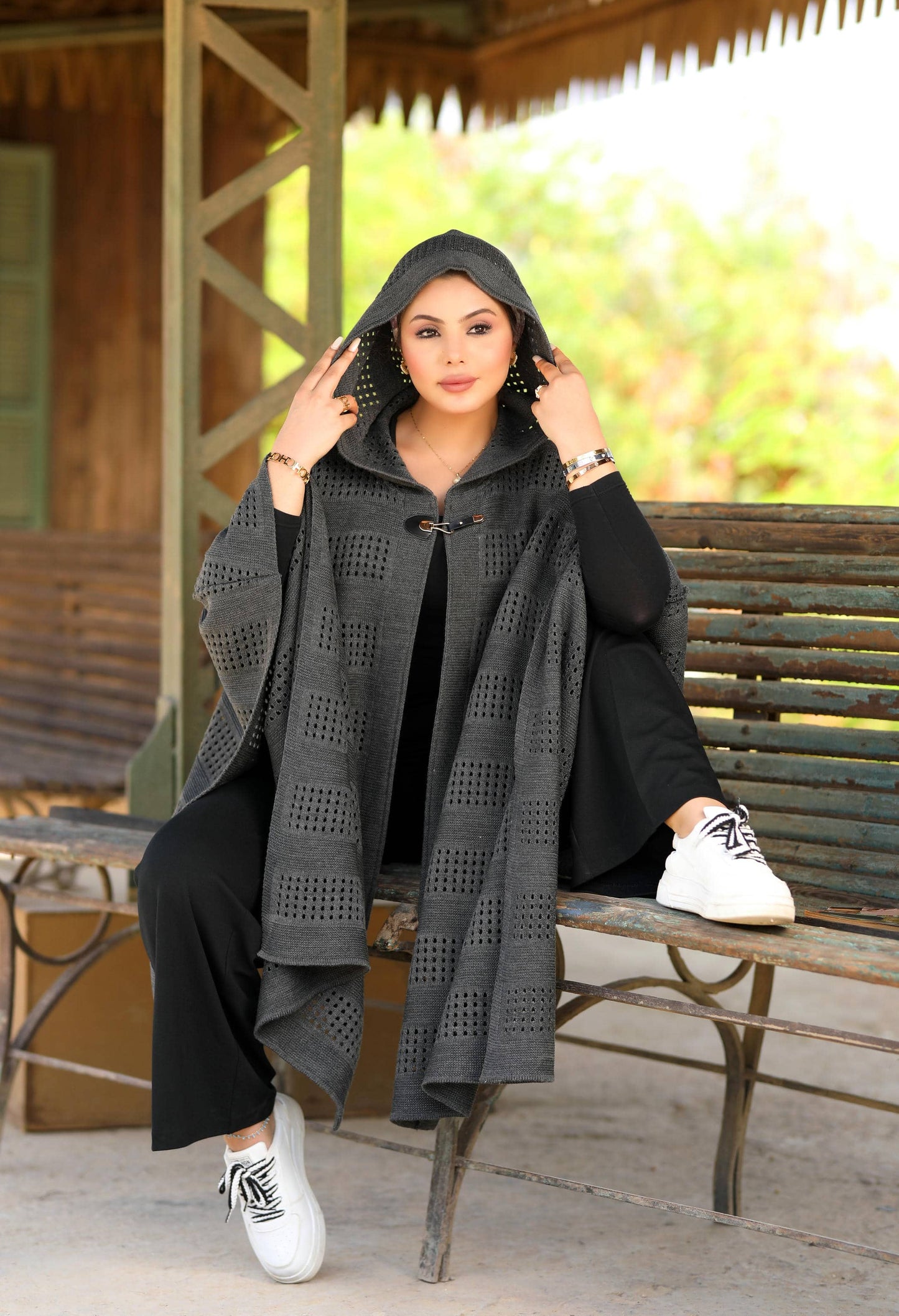 Knitted Openwork Poncho – 50018