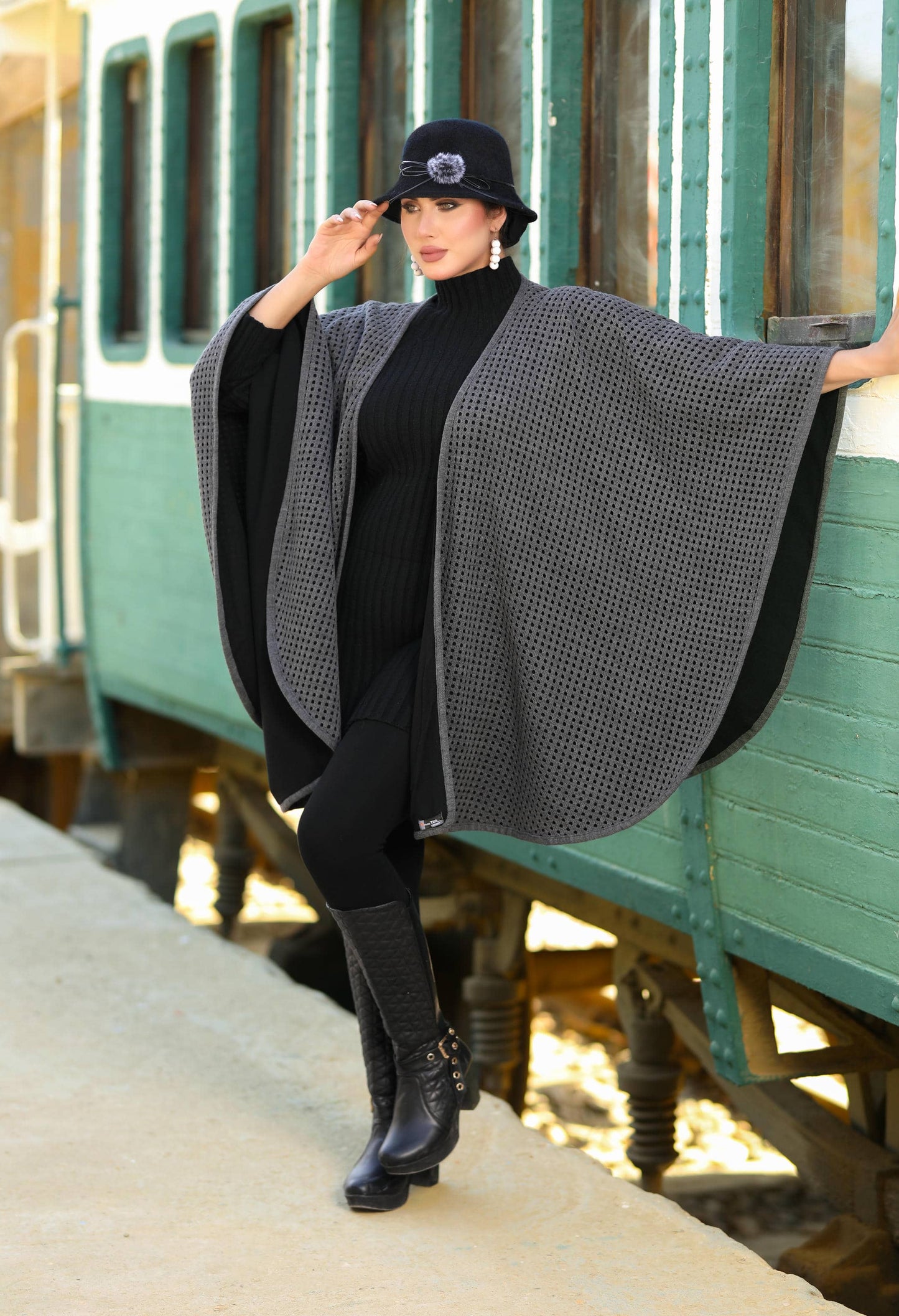 Double-Face Woolen Cap – 50027