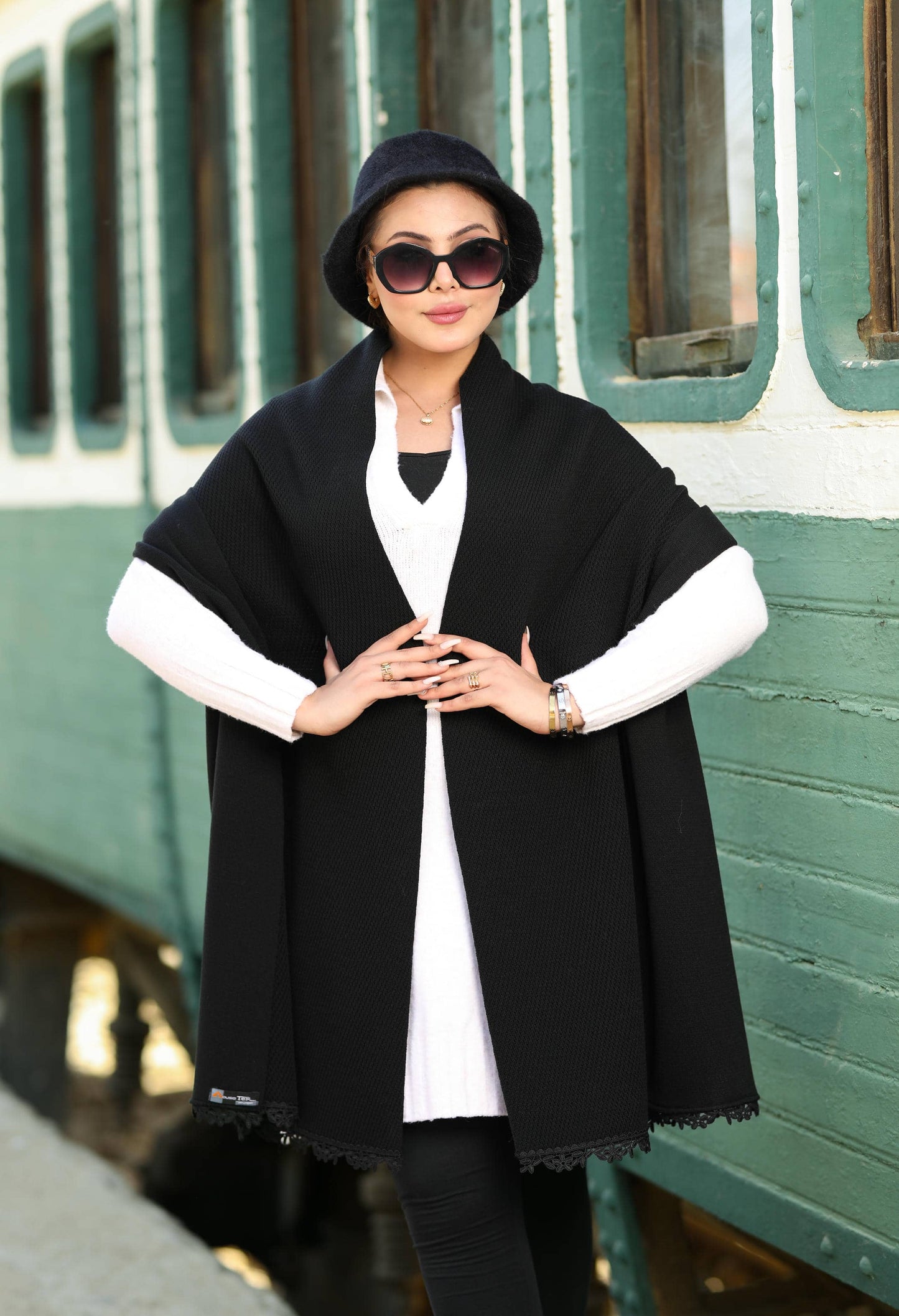 Knitted Double Face Shawl – 5003