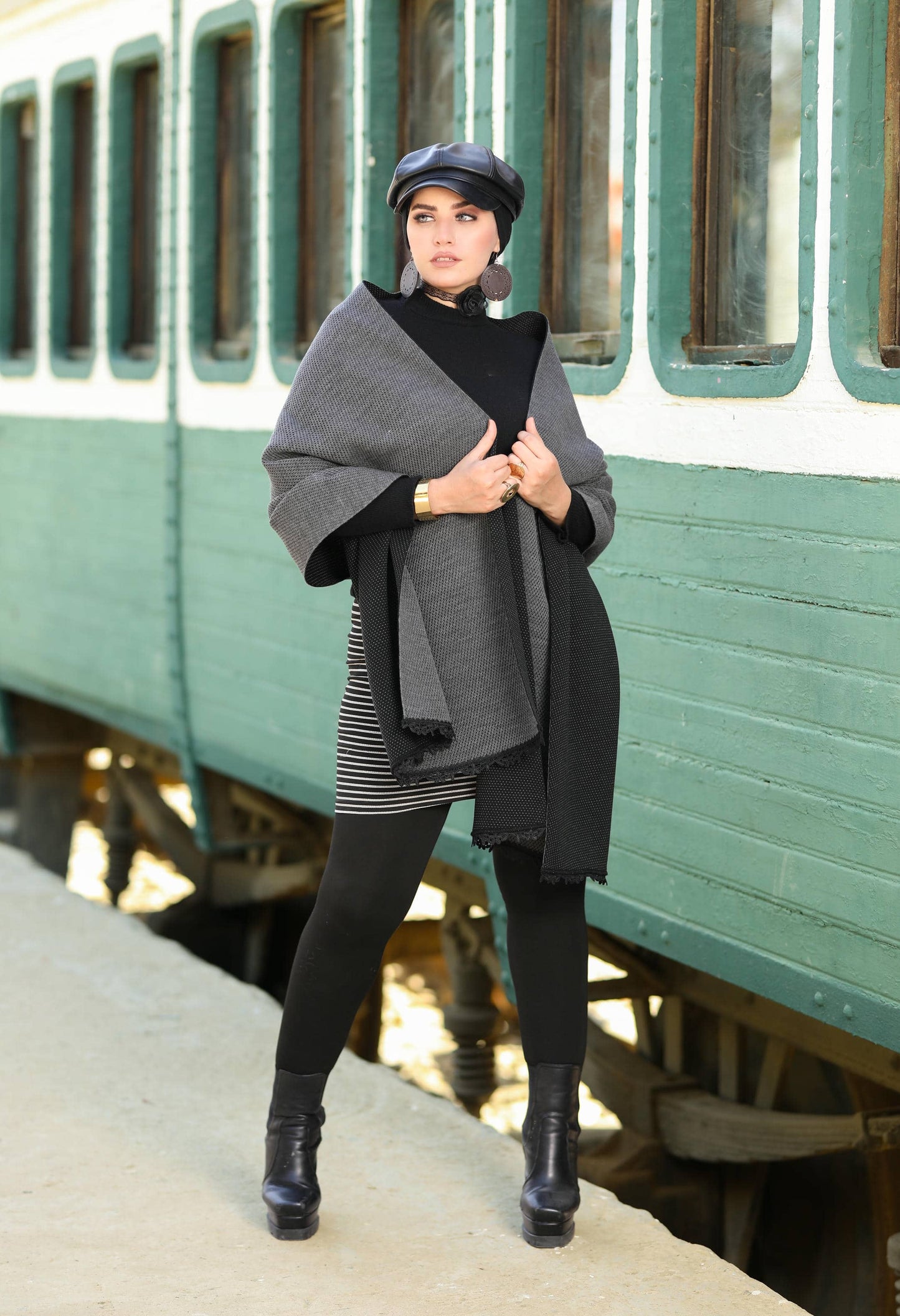 Knitted Double Face Shawl – 5003