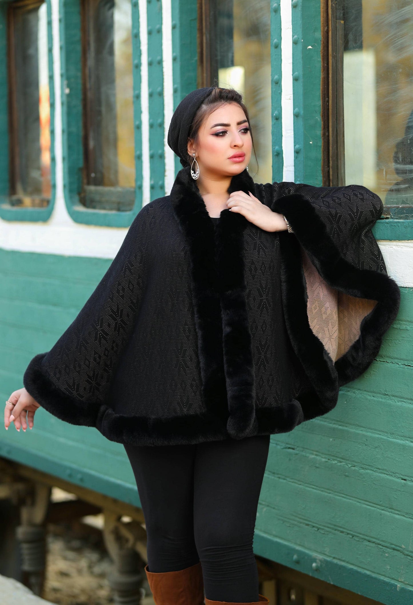 Knitted Cap with High-Quality Fur – 50022