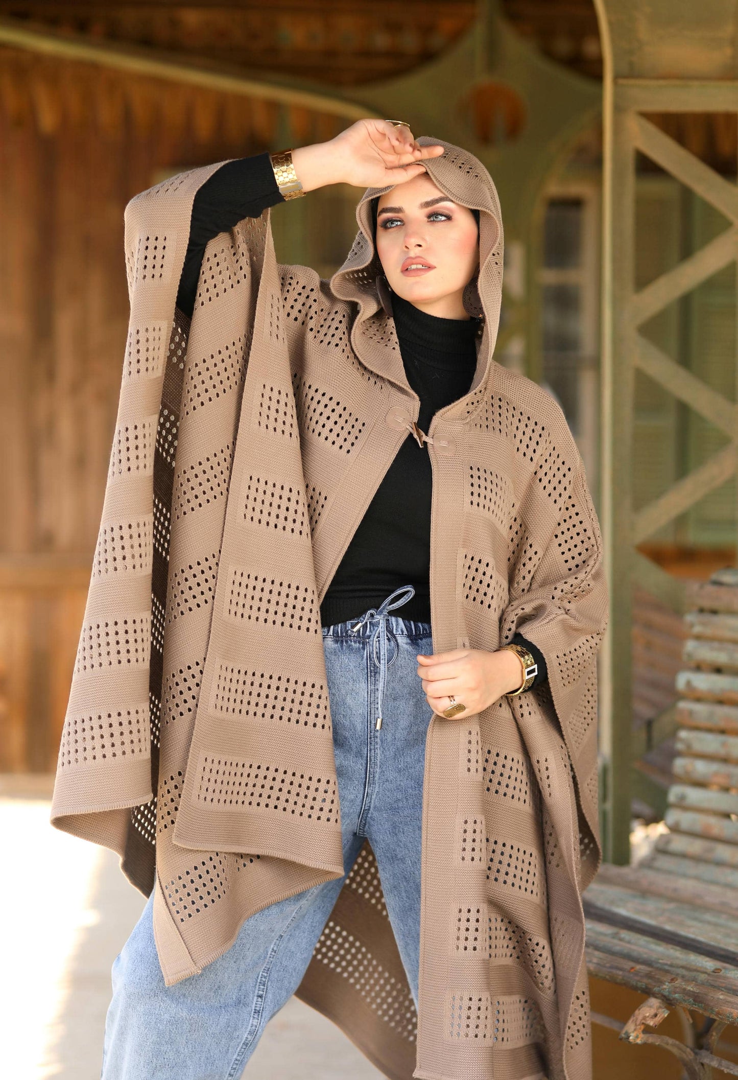 Knitted Openwork Poncho – 50018