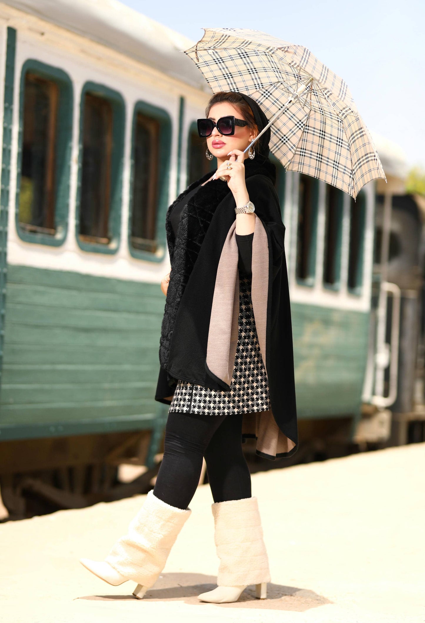 Double-Face Compressed Knit Cap with
High-Quality Fur – 50024